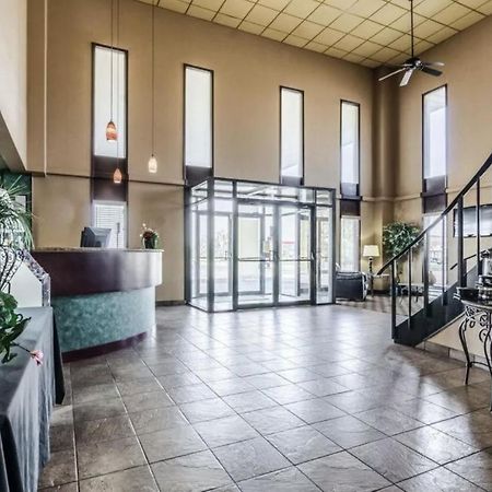 Hutchi Bell Hotel South Hutchinson Ngoại thất bức ảnh