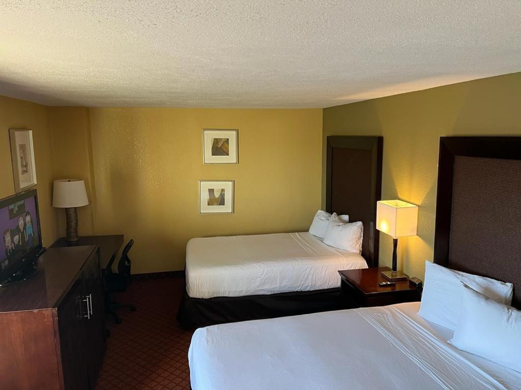 Hutchi Bell Hotel South Hutchinson Ngoại thất bức ảnh